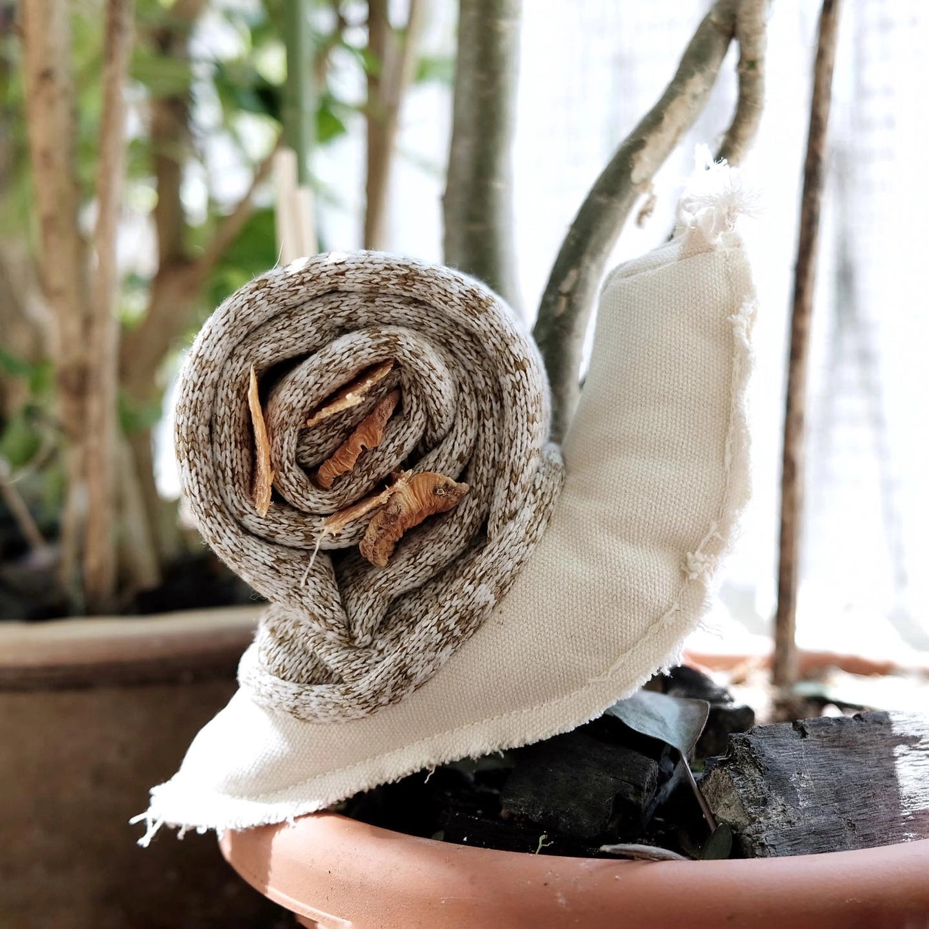 Lambwolf Collective Snail Enrichment Toy
