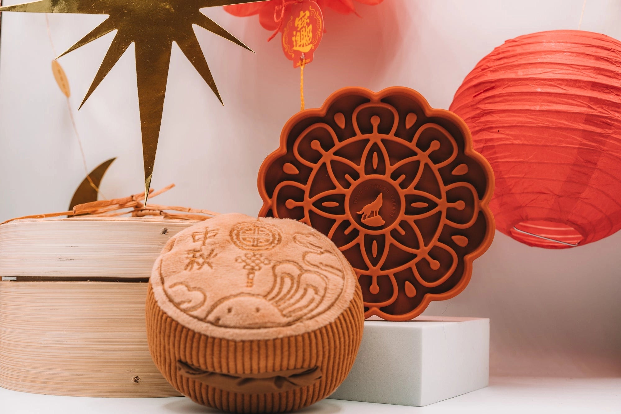 Wild N Fresh Mini Mooncake Grub Mat | Lick Mat