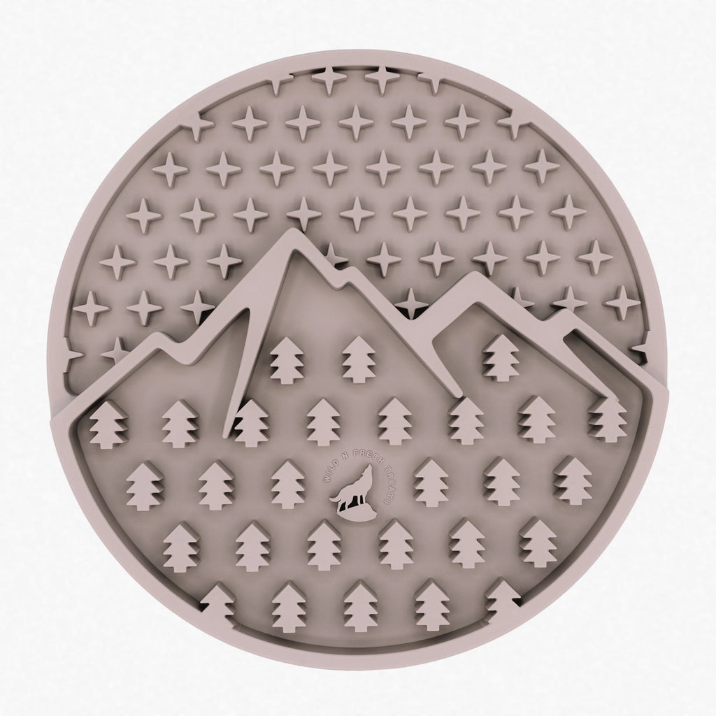 Wild N Fresh Mountain Grub Mat | Lick Mat