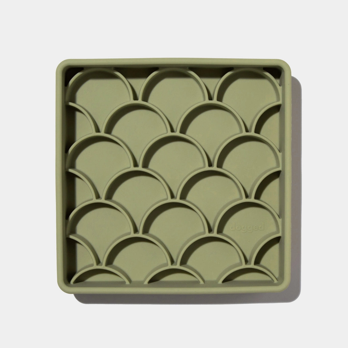 Dogged 3-In-1 Fish Scale Slow Feeder