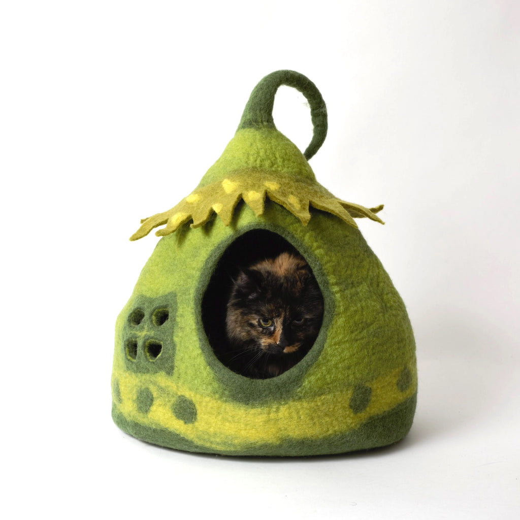 Karma Cat Fairy House Wool Pet Cave
