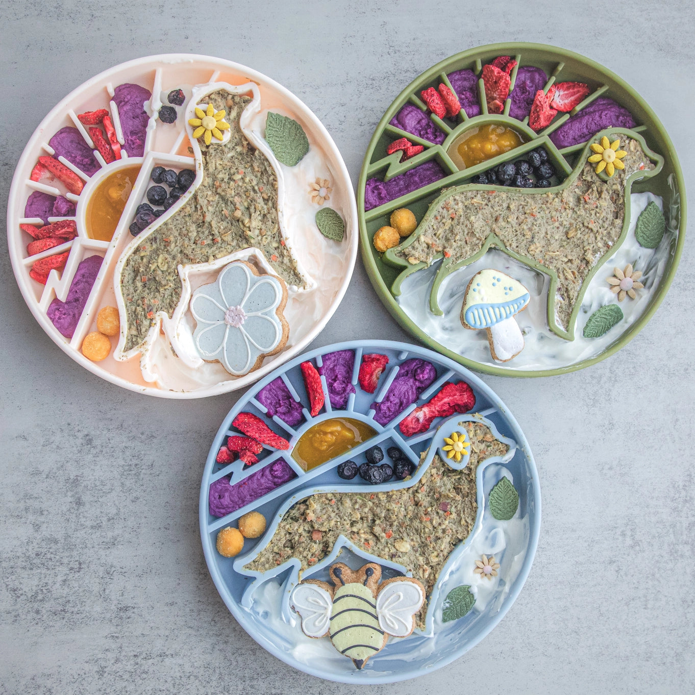 Pawsome Tails Golden Hour Slow Feeder Bowl